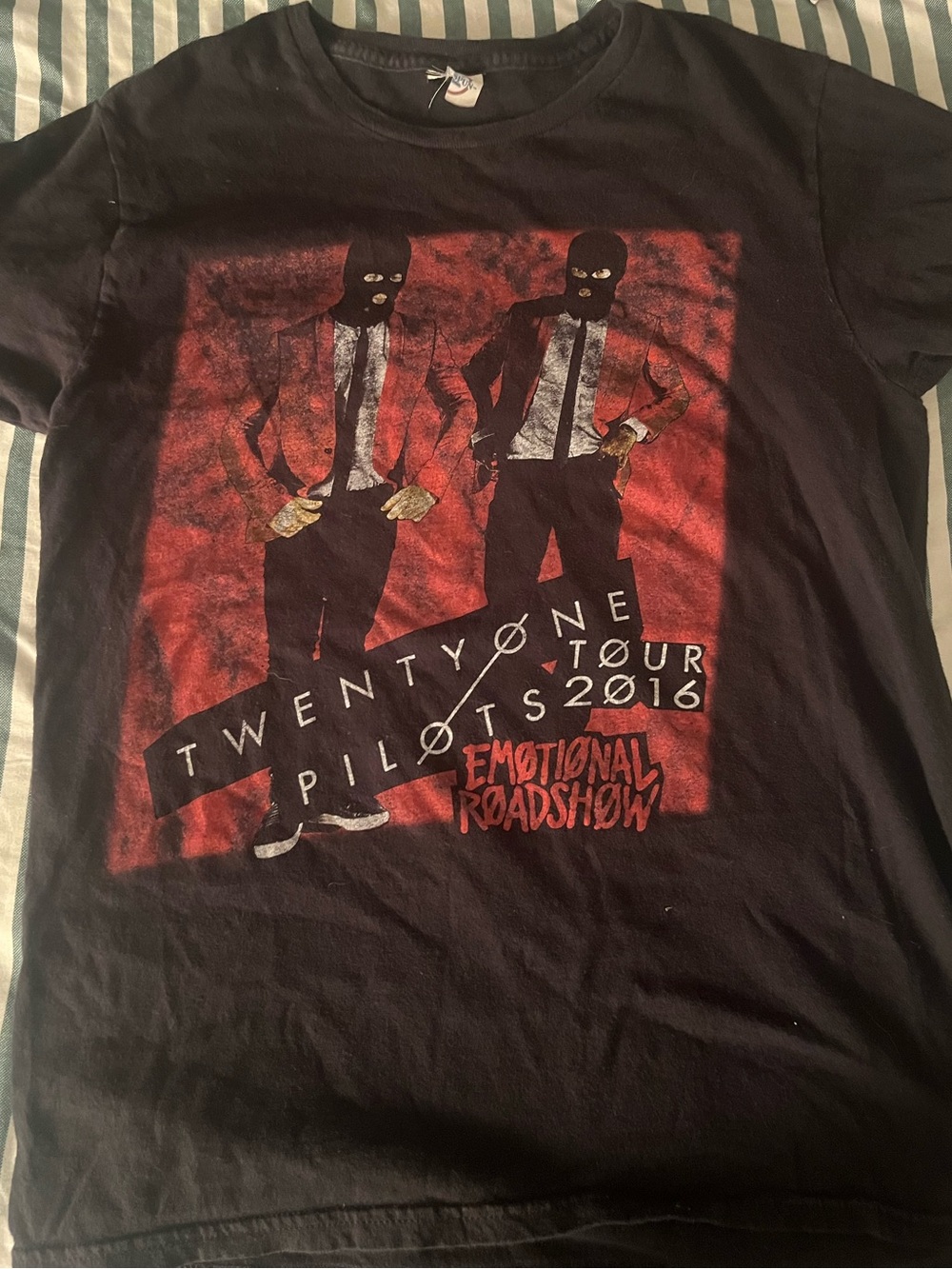 Twenty one Pilots 2016 Tour Shirt - Picture 1 of 2